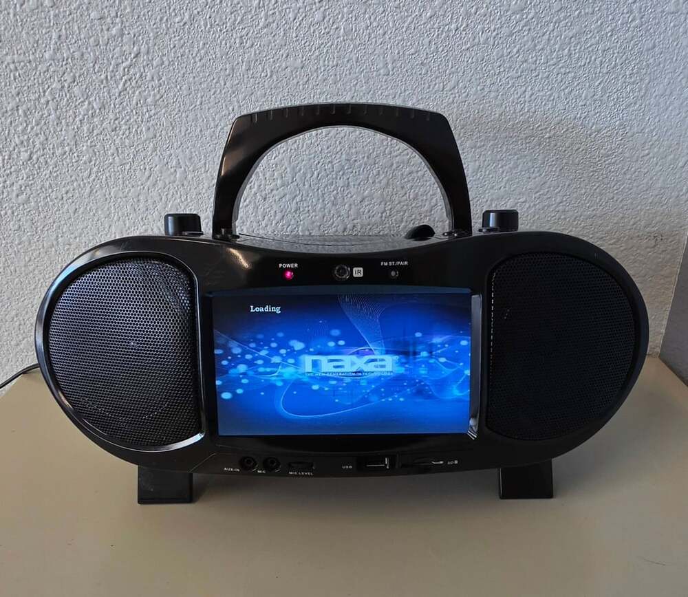 Naxa NDL-257 Portable 7 Inch LCD Screen DVD Player Boombox Tested & Works! 543